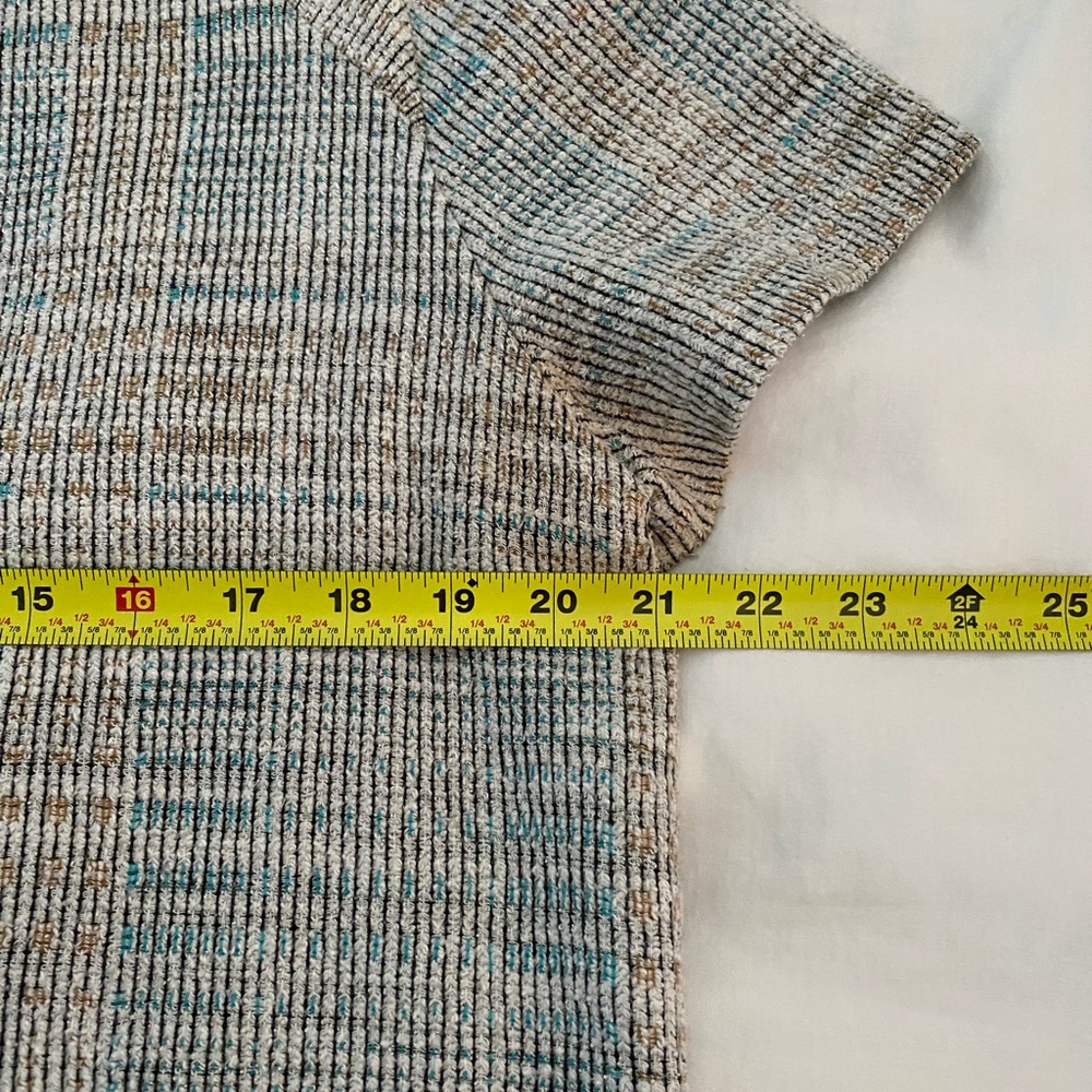 W5 Knit Textured Blue Beige Fringe Bottom Shirt Size XL - Picture 3 of 8